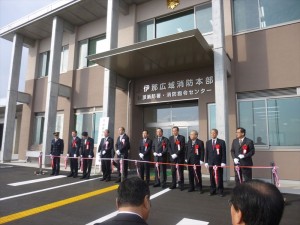 テープカット_R